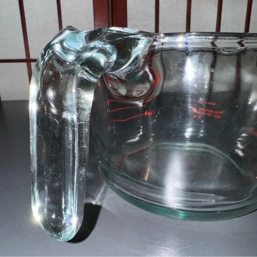 Pyrex 4 Cups 32 Oz 1000 ML 1 QT Large Clear Glass Measuring Bowl Cup Red USA - Picture 13 of 16